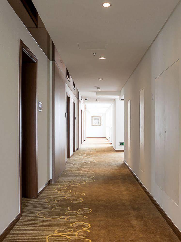 Coinfamily Hotel Sanghaj Kültér fotó